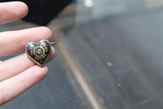 Four tortoiseshell pique items of jewellery (a.f.) including heart brooch and other jewellery including a mourning locket etc.